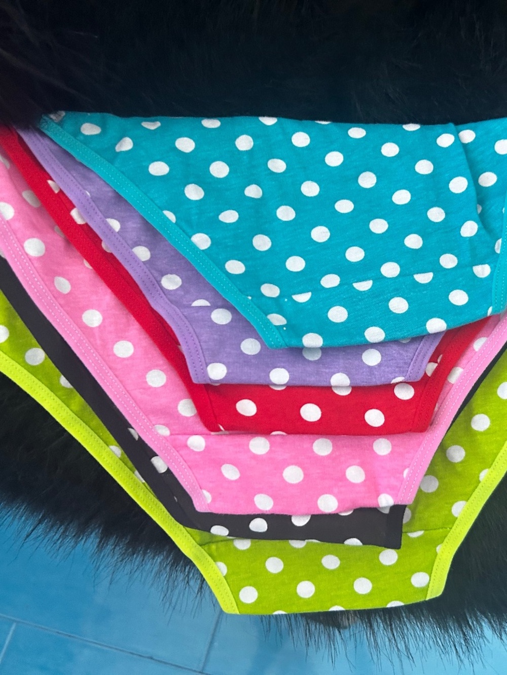 NEW- female underwear - 6 colorful pairs -M